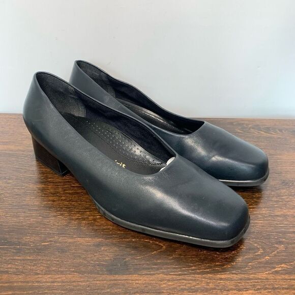 Easy Spirit Women's Slip On Leather Anti Gravity Countour Fit Pump Navy Size 9.5 - Picture 1 of 7